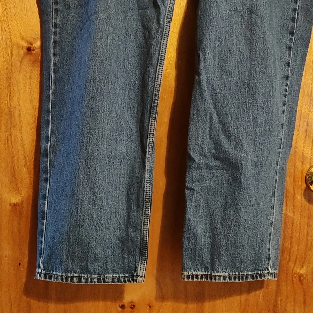 Levi Strauss Men's Relaxed 550 Red Tab Blue Jeans Stonewashed 100% Cotton 42X34